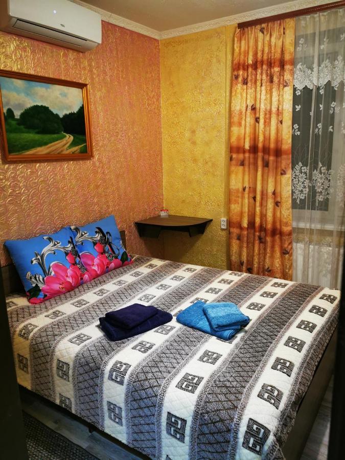Міні Квартал Hotel Yahotyn Eksteriør billede